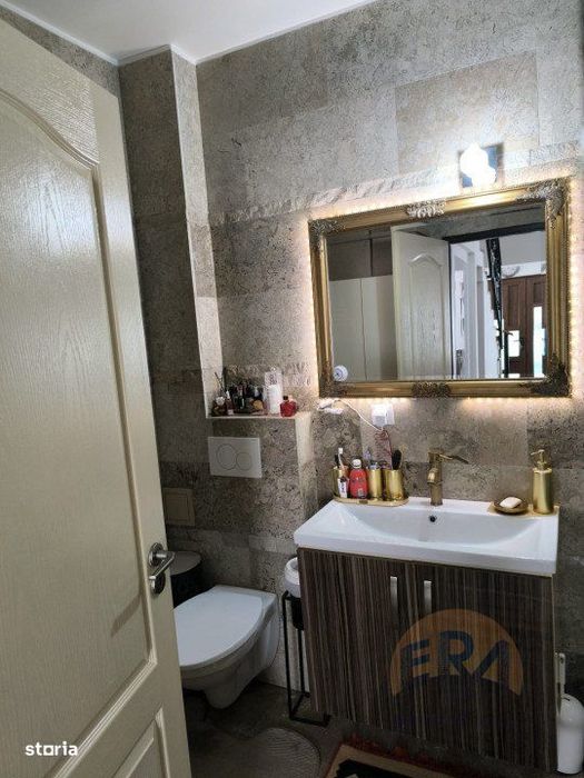 Apartament 3 camere, situata central Str. Cuza voda