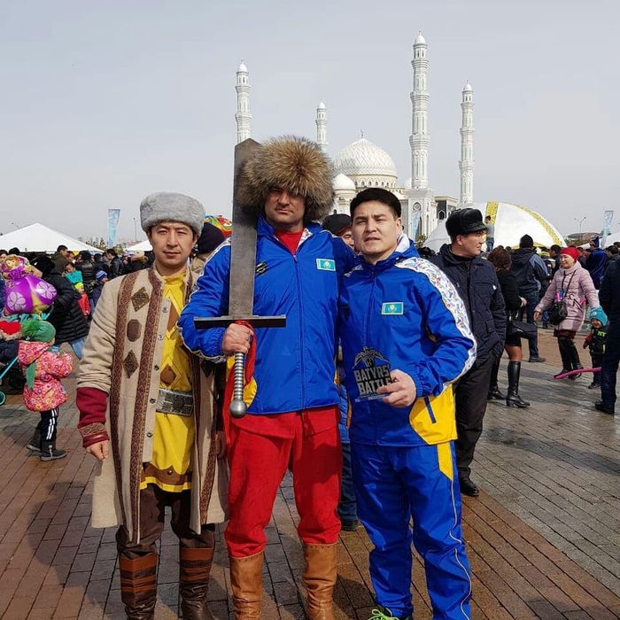 Спортивка BLS group