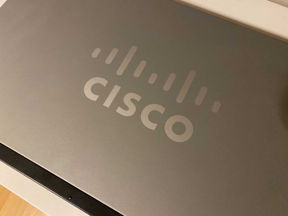 CISCO SG200 26- Гигабитов управляем суич
