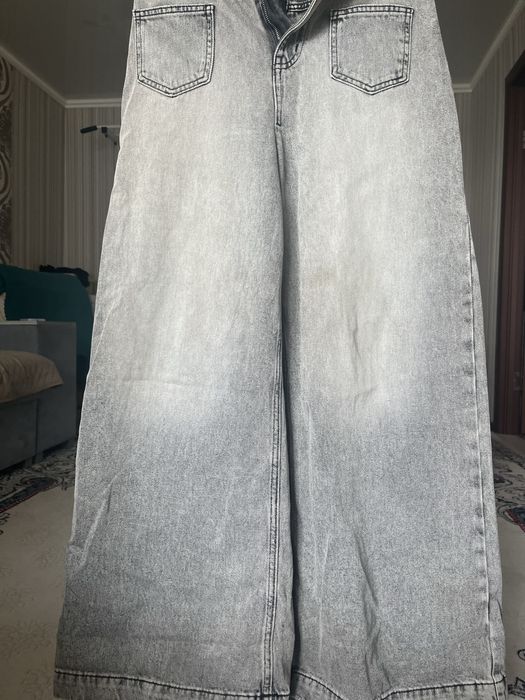 продам джинсы серые