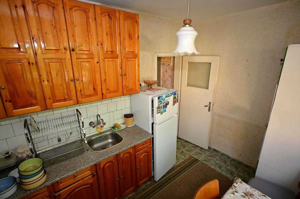 Дава се под наем Двустаен апартамент в Перник, Изток - 63 кв.м за 290.7 € - Снимка #7