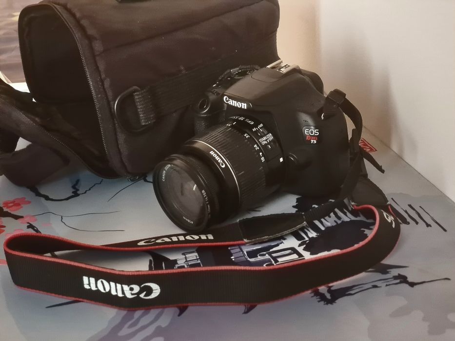 Canon EOS rebel t5 / Canon 1200d
