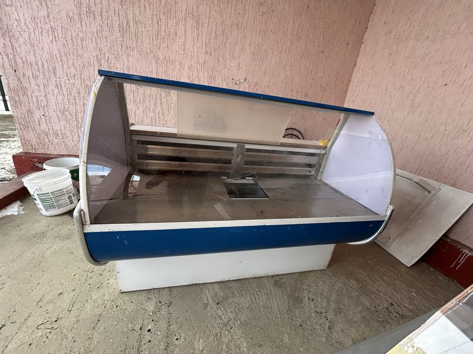 Холодилник втрение