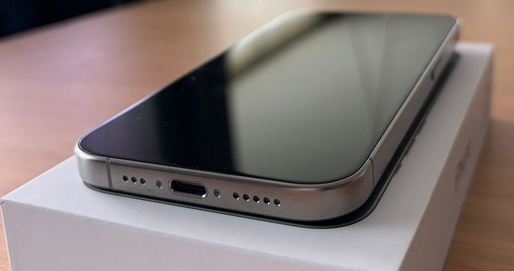 Apple Iphone 15 pro 128GB