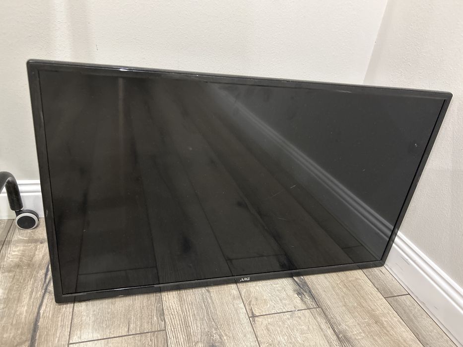 Телевизор на запчасти