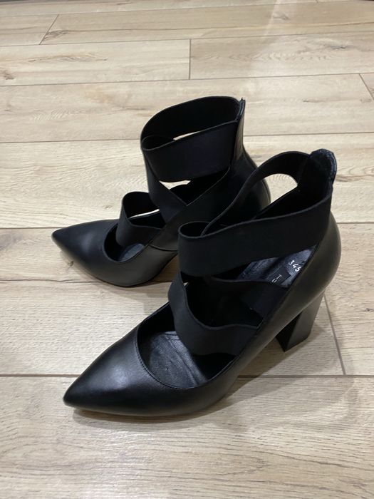 Продам туфли Tucino