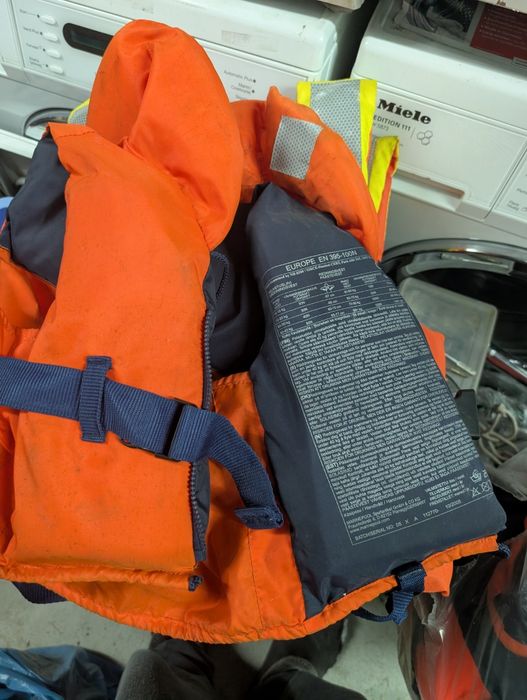 Veste salvare pentru copii