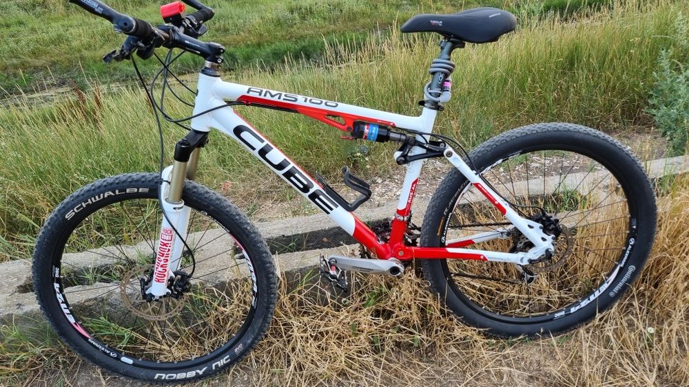 Bicicleta 26"CUBE AMS 100