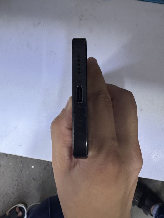 Iphone 16 pro karobkali simkartali 89%