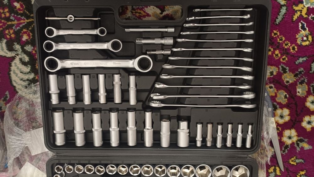 Набор ключ 150 предмет новый