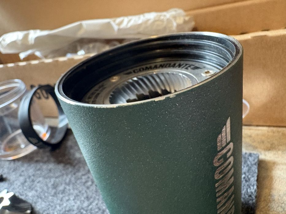 Rasnita cafea Comandante C40 mk4 racing green