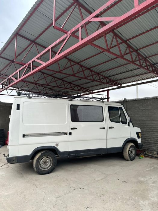 Мерседес бусик сапог