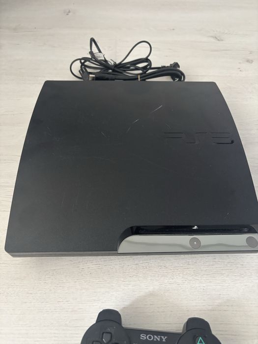 Playstation 3 Slim, Modat, maneta, 500GB