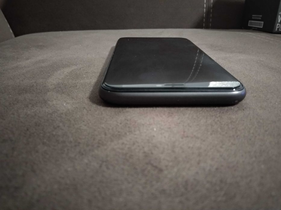 Iphone 11 128GB черен