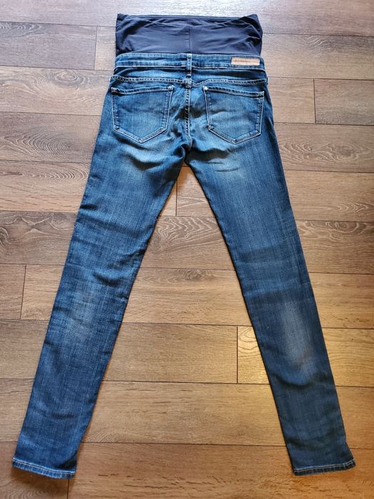 Страхотна червена лятна рокля и дънки за бременни H & M