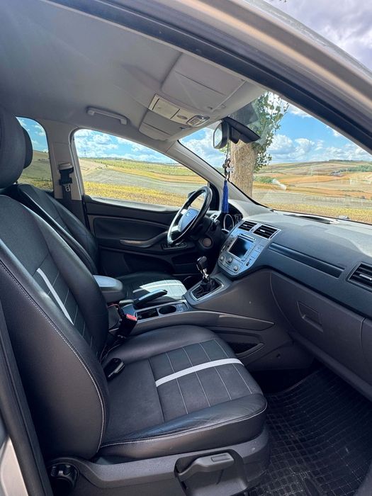 FORD Kuga 2010 — imagine 5