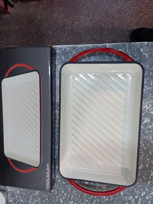 Grill / tavă fontă emailată 33 x 23 x 3 cm  Promo 99 lei