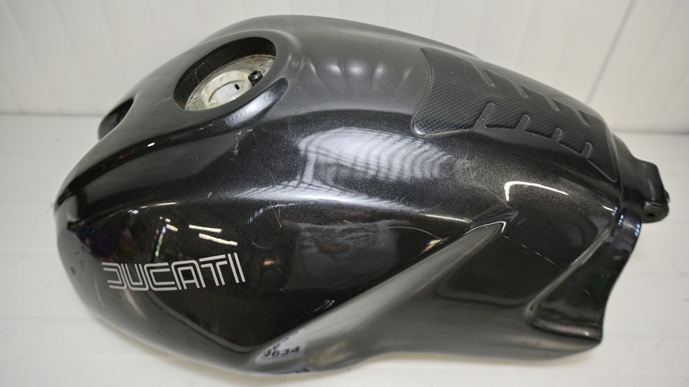 Ducati Monster 600 Rezervor de benzina plastic
