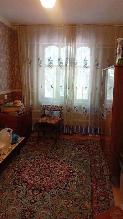 Продаётся 3 ком.кв. мкр 7, дом 13