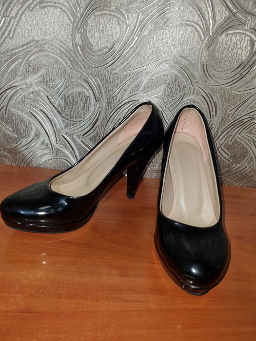 Дамски обувки на ток