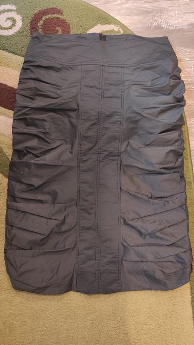 Дамска пола размер 40