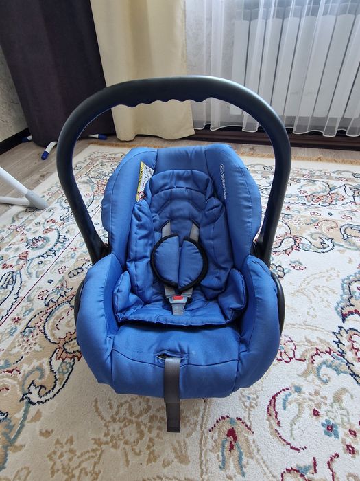 Продается автокресло автолюлька