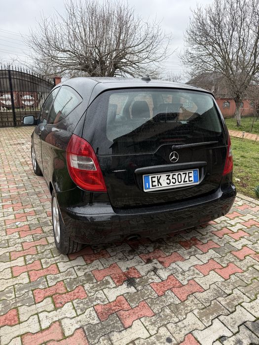 Vand/ schimb mercedes a160 2012