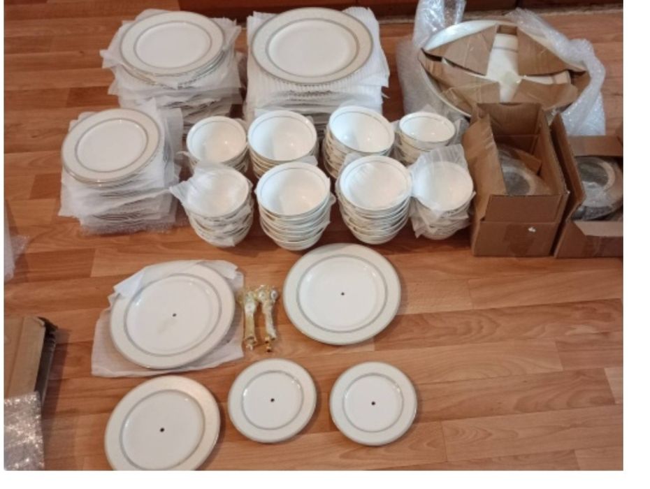 Чайно-столовый сервиз продам дёшево