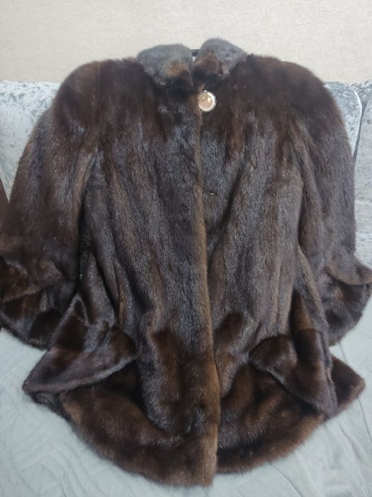 Продам норковую шубу