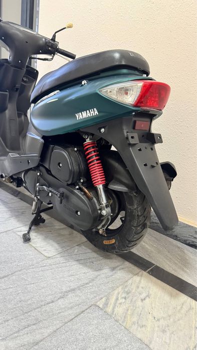 Yamaha Jog argenal