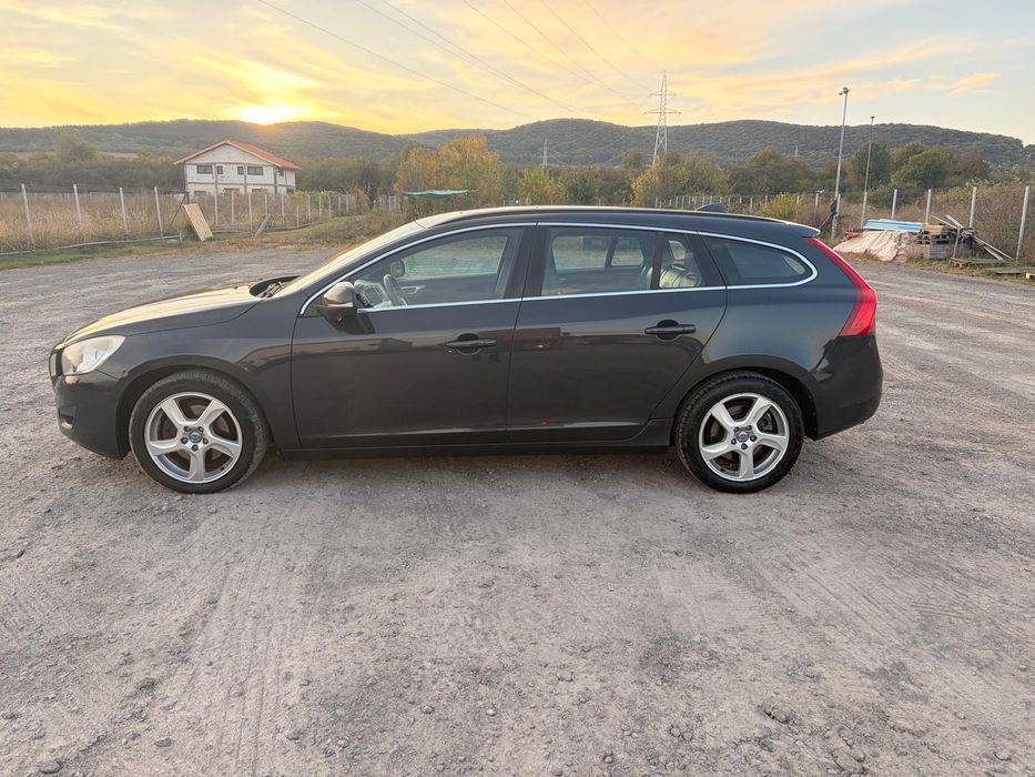VOLVO V60 2012 — imagine 3