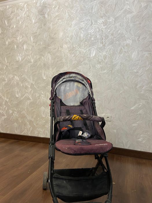 Продаю коляскуу.