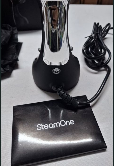 Уред за гладене с пара Steam One STravel, 1400 W, 260 мл,30сек.98°