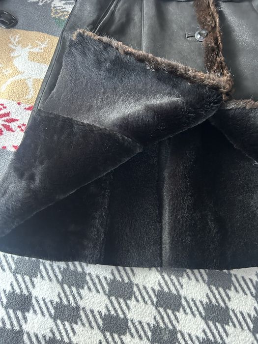 Продам женскую дубленку