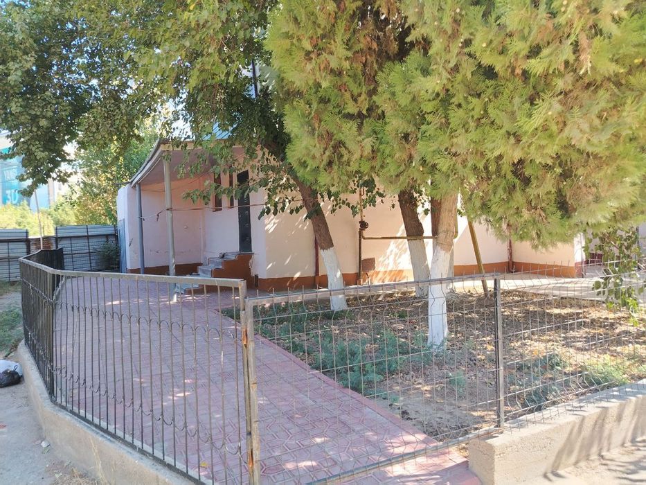 1 этаж 3 хонали уй сотилади