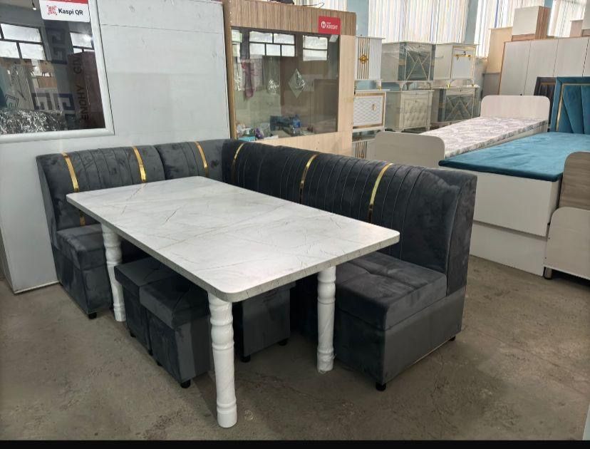 стола и стульев прямо со склада