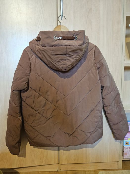 Продам женскую куртку