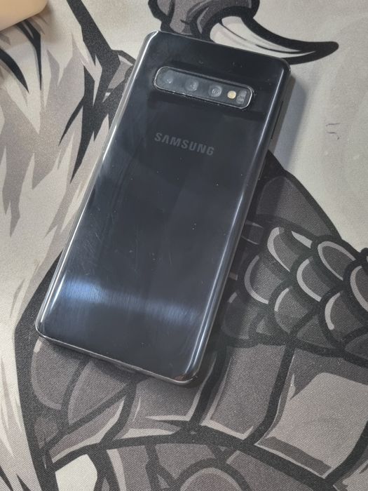 Продам Samsung Galaxy S10 (128GB)