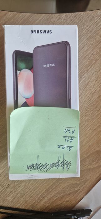 3 Samsung телефона - А12, А20е, А70
