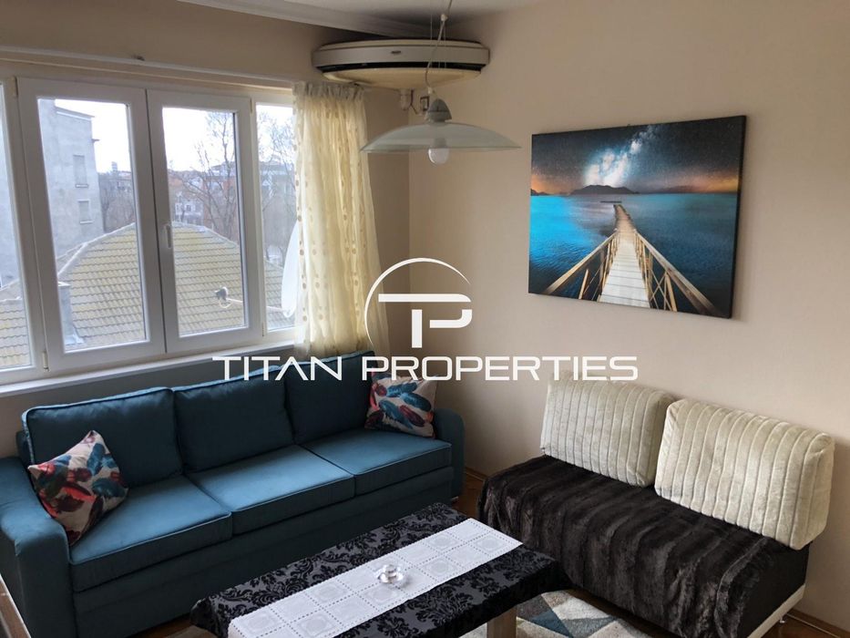 Дава се под наем Двустаен апартамент в Бургас, Център - 65 кв.м за 459 € - Снимка #2