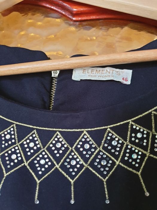 Продам женское платье