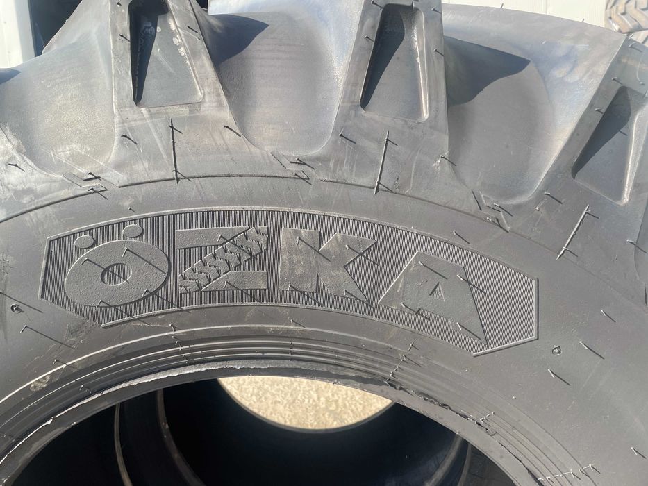 Marca OZKA cu 18 pliuri 23.1-30 anvelope noi pt combina JOHN DEERE