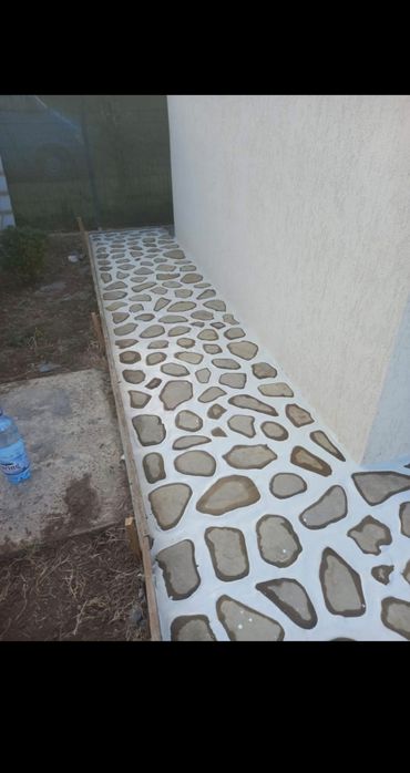 Bolovani decorativi și piatră naturală