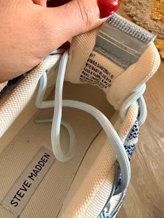 Нови обувки STEVE MADDEN