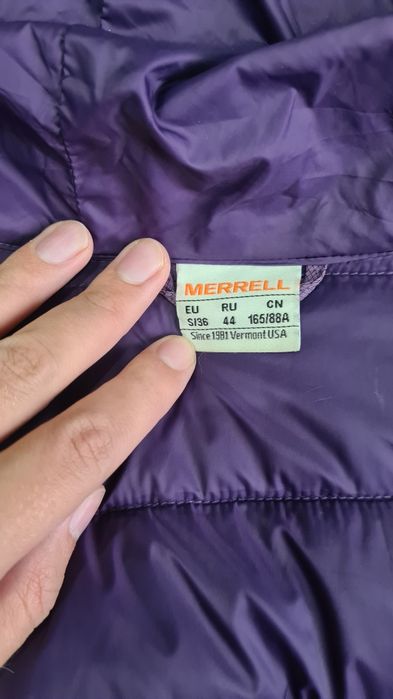 Продам куртку merrell