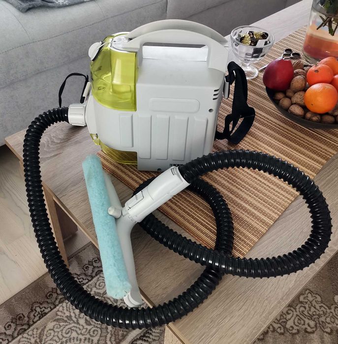 Aspirator pentru spalat geamuri Karcher K250 - necesita acumulator