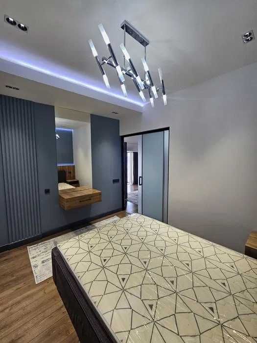 Шикарная 2х ком кв-ра с ЕВРОРЕМОНТОМ! 5 минут до метро Новза! ID03