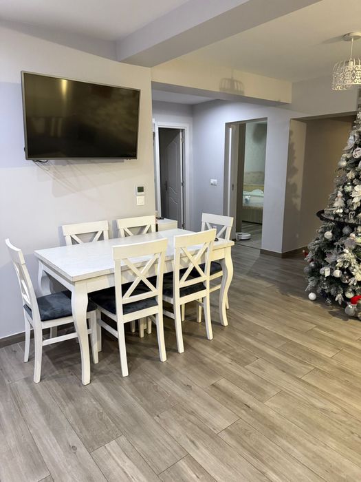 Apartament 3 camere, etaj 2, bloc tip vila - Str. Gheorghe Doja