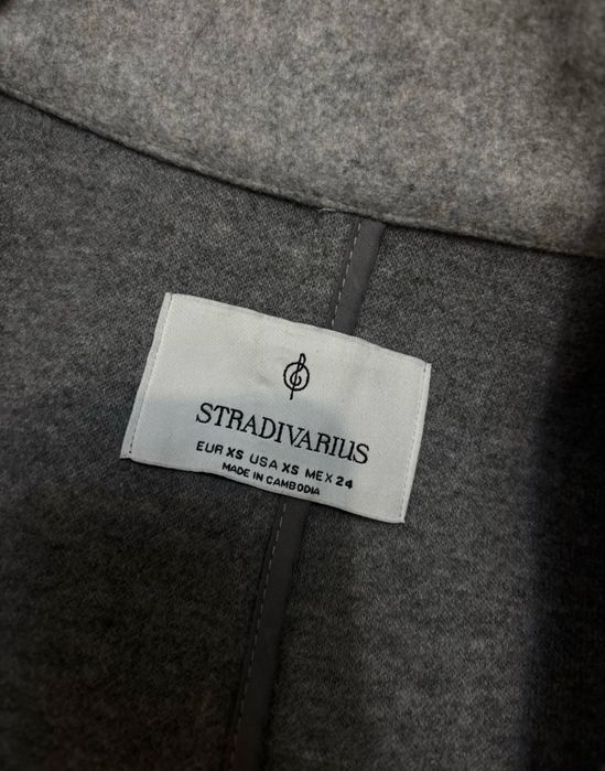 Пальто Stradivarius