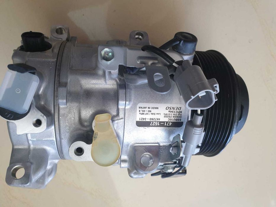 Koмпpeсcор кондиционерa Lеxus RХ350